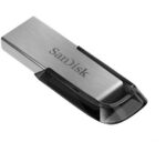 نمای نزدیک از فلش مموری SanDisk Ultra Flair CZ73 با بدنه فلزی براق